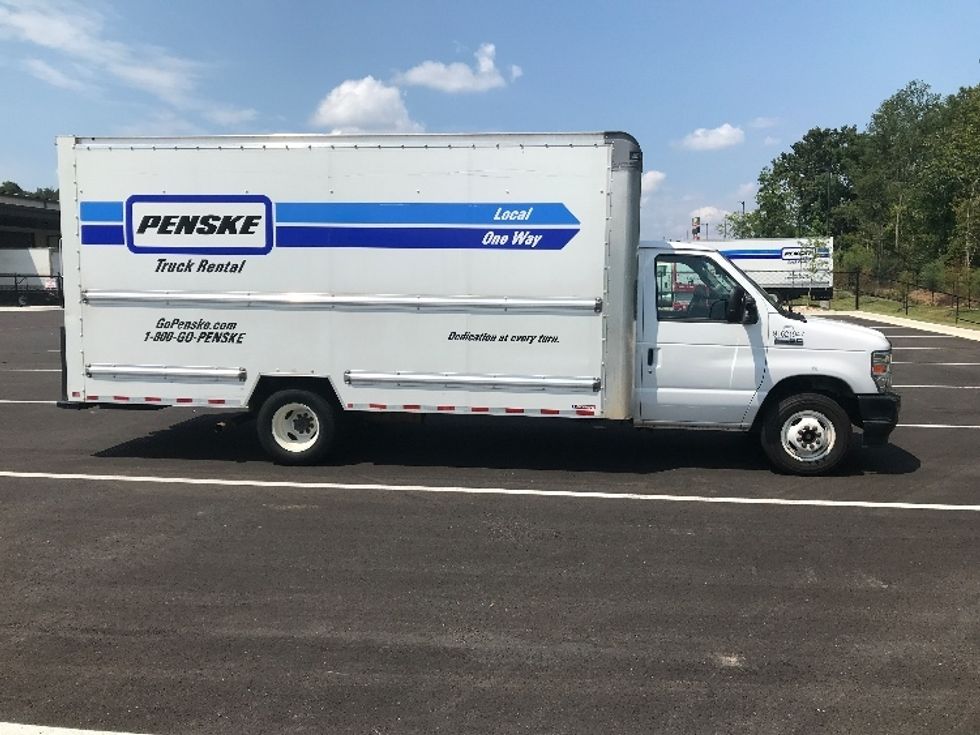 Light Duty Box Truck-Light and Medium Duty Trucks-Ford-2022-E350-Garland-TX-95,535\n\t\tmiles-$ 31,250 - Image 15