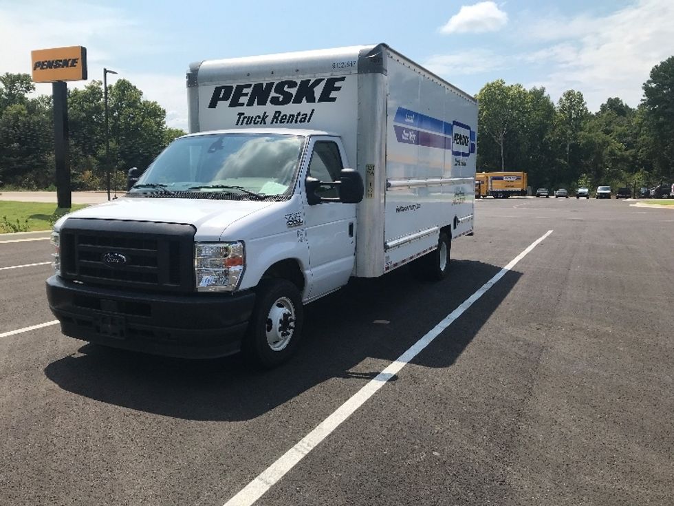 Light Duty Box Truck-Light and Medium Duty Trucks-Ford-2022-E350-Garland-TX-95,535\n\t\tmiles-$ 31,250 - Image 3