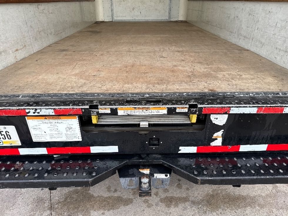 Light Duty Box Truck-Light and Medium Duty Trucks-Ford-2022-E350-Garland-TX-99,112\n\t\tmiles-$ 28,000 - Image 10
