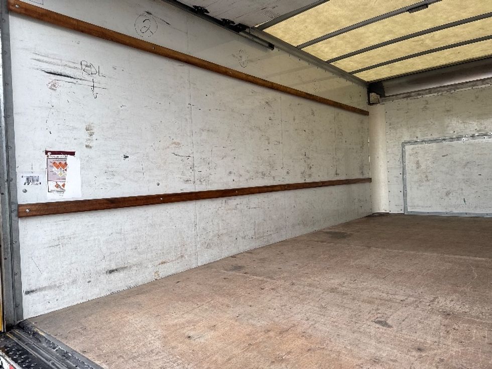 Light Duty Box Truck-Light and Medium Duty Trucks-Ford-2022-E350-Garland-TX-99,112\n\t\tmiles-$ 28,000 - Image 11