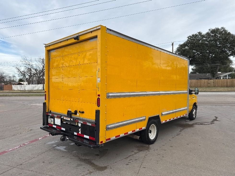 Light Duty Box Truck-Light and Medium Duty Trucks-Ford-2022-E350-Garland-TX-99,112\n\t\tmiles-$ 28,000 - Image 13