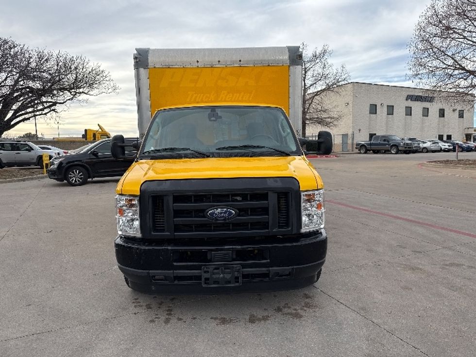 Light Duty Box Truck-Light and Medium Duty Trucks-Ford-2022-E350-Garland-TX-99,112\n\t\tmiles-$ 28,000 - Image 2