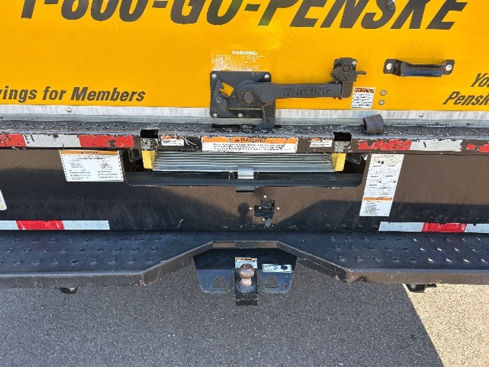 Light Duty Box Truck-Light and Medium Duty Trucks-Ford-2022-E350-Goodyear-AZ-89,166\n\t\tmiles-$ 30,750 - Image 26