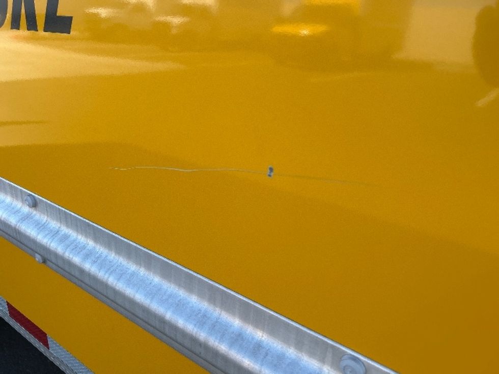 Light Duty Box Truck-Light and Medium Duty Trucks-Ford-2022-E350-Goodyear-AZ-89,166\n\t\tmiles-$ 30,750 - Image 27