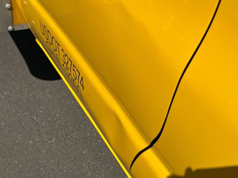 Light Duty Box Truck-Light and Medium Duty Trucks-Ford-2022-E350-Goodyear-AZ-89,166\n\t\tmiles-$ 30,750 - Image 28