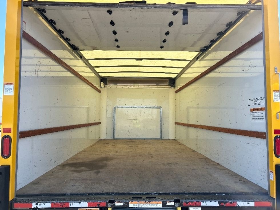 Light Duty Box Truck-Light and Medium Duty Trucks-Ford-2022-E350-Goodyear-AZ-89,166\n\t\tmiles-$ 30,750 - Image 8