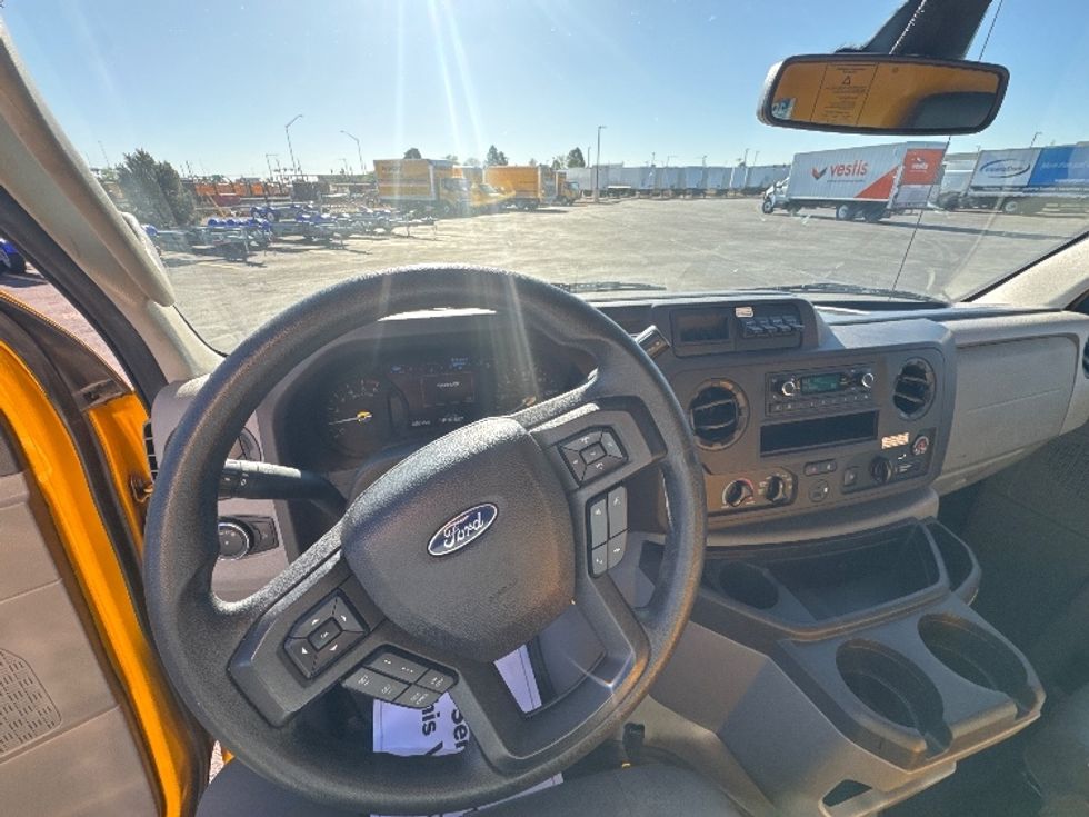 Light Duty Box Truck-Light and Medium Duty Trucks-Ford-2022-E350-Grand Junction-CO-114,067\n\t\tmiles-$ 22,500 - Image 17