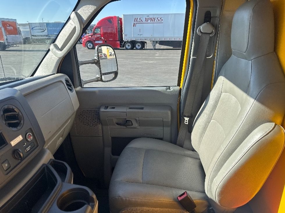 Light Duty Box Truck-Light and Medium Duty Trucks-Ford-2022-E350-Grand Junction-CO-114,067\n\t\tmiles-$ 22,500 - Image 19