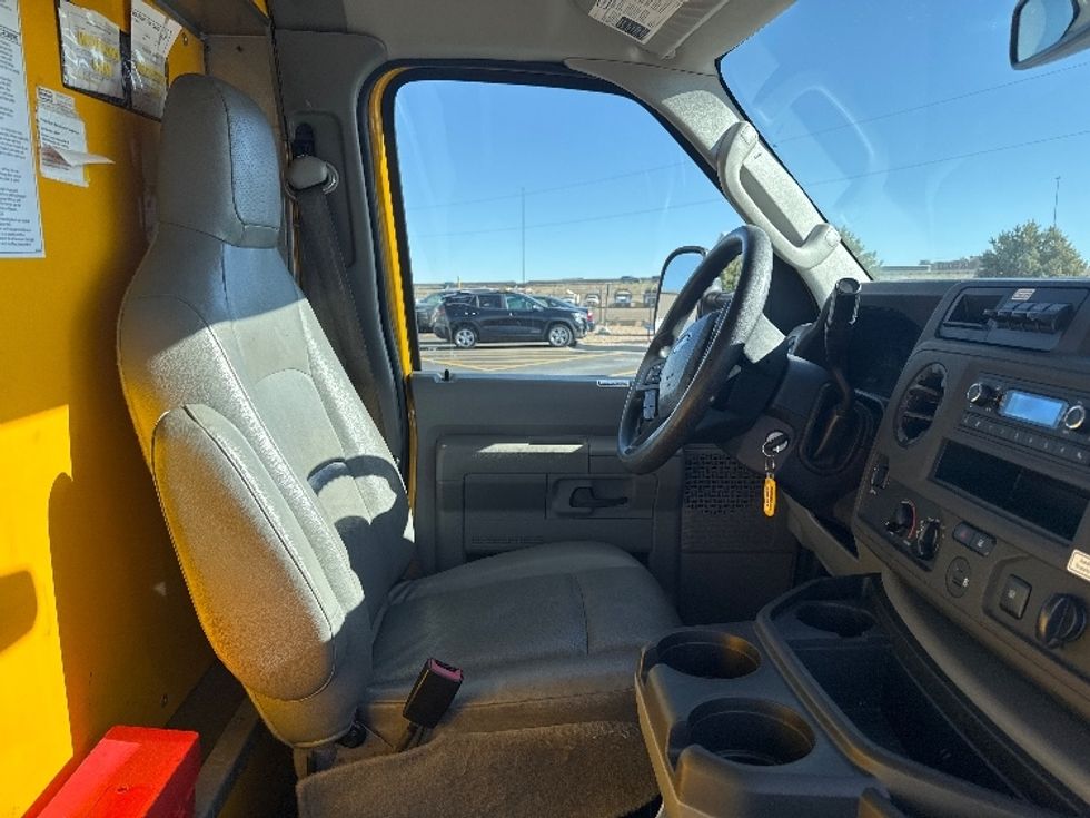 Light Duty Box Truck-Light and Medium Duty Trucks-Ford-2022-E350-Grand Junction-CO-114,067\n\t\tmiles-$ 22,500 - Image 22