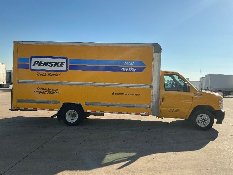 Light Duty Box Truck-Light and Medium Duty Trucks-Ford-2022-E350-Grand Prairie-TX-141,014\n\t\tmiles-$ 21,750 - Image 15