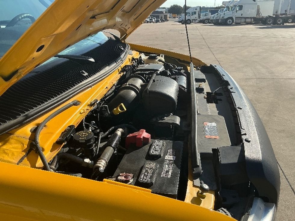 Light Duty Box Truck-Light and Medium Duty Trucks-Ford-2022-E350-Grand Prairie-TX-141,014\n\t\tmiles-$ 21,750 - Image 23