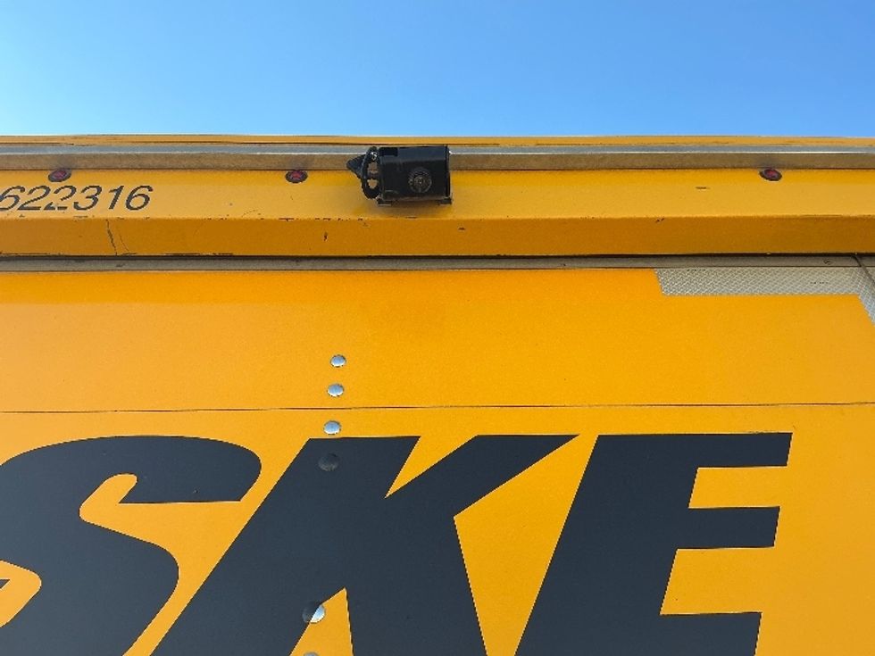 Light Duty Box Truck-Light and Medium Duty Trucks-Ford-2022-E350-Grand Prairie-TX-141,014\n\t\tmiles-$ 21,750 - Image 26