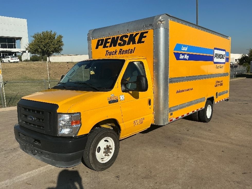 2022 Ford E-350 photo 3