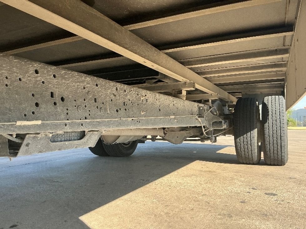 Light Duty Box Truck-Light and Medium Duty Trucks-Ford-2022-E350-Grand Prairie-TX-141,014\n\t\tmiles-$ 21,750 - Image 5