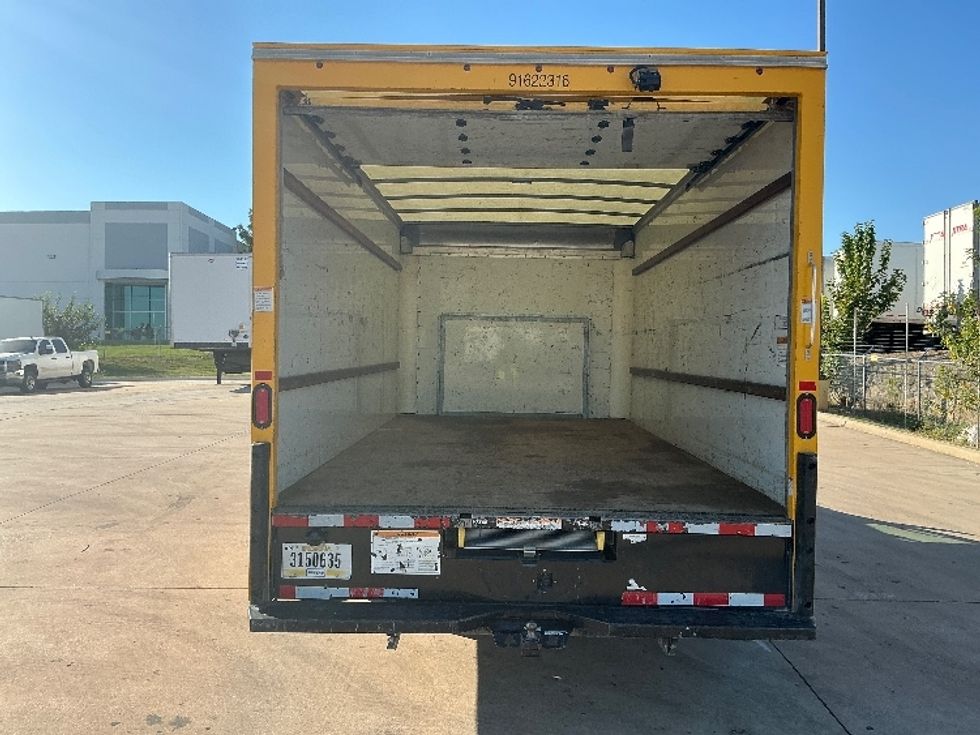 Light Duty Box Truck-Light and Medium Duty Trucks-Ford-2022-E350-Grand Prairie-TX-141,014\n\t\tmiles-$ 21,750 - Image 8
