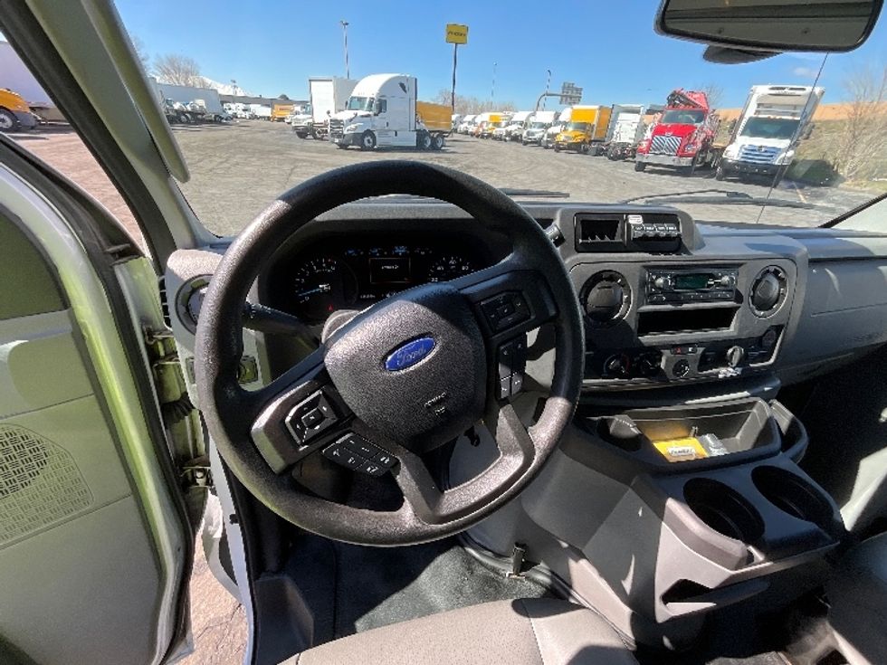 Light Duty Box Truck-Light and Medium Duty Trucks-Ford-2022-E350-Greeley-CO-100,343\n\t\tmiles-$ 32,250 - Image 18