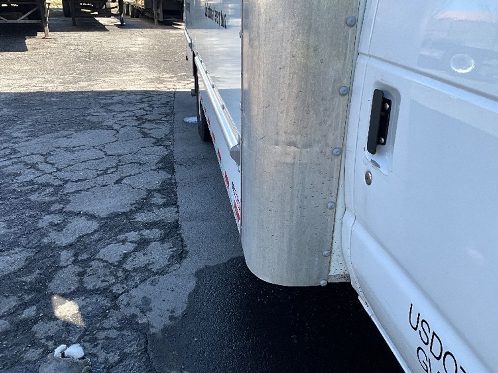Light Duty Box Truck-Light and Medium Duty Trucks-Ford-2022-E350-Greeley-CO-100,343\n\t\tmiles-$ 32,250 - Image 29