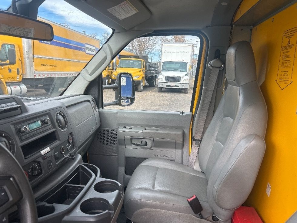 Light Duty Box Truck-Light and Medium Duty Trucks-Ford-2022-E350-Greeley-CO-107,487\n\t\tmiles-$ 27,500 - Image 17