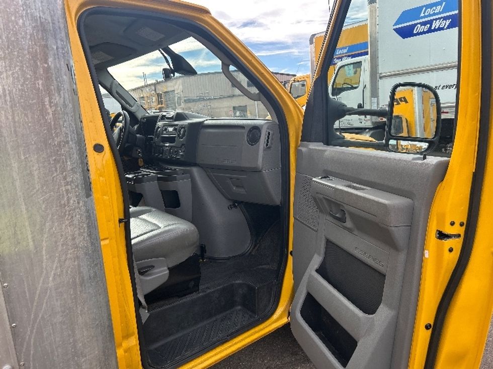 Light Duty Box Truck-Light and Medium Duty Trucks-Ford-2022-E350-Greeley-CO-107,487\n\t\tmiles-$ 27,500 - Image 18