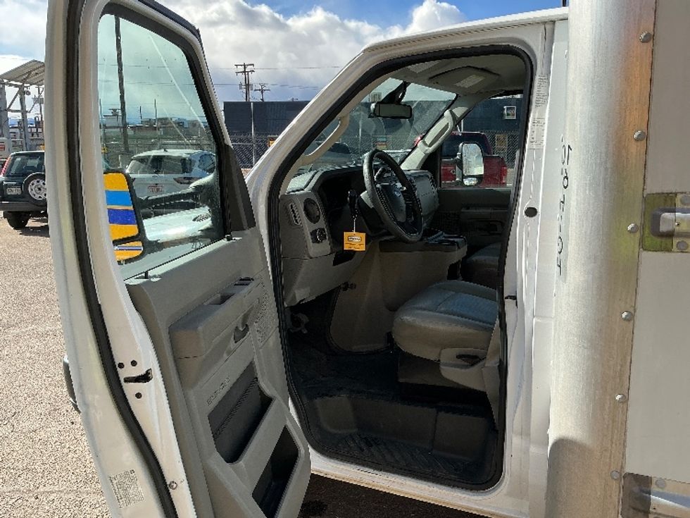Light Duty Box Truck-Light and Medium Duty Trucks-Ford-2022-E350-Greeley-CO-121,234\n\t\tmiles-$ 28,750 - Image 16