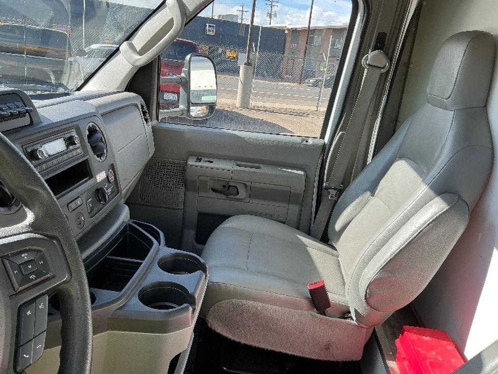 Light Duty Box Truck-Light and Medium Duty Trucks-Ford-2022-E350-Greeley-CO-121,234\n\t\tmiles-$ 28,750 - Image 19
