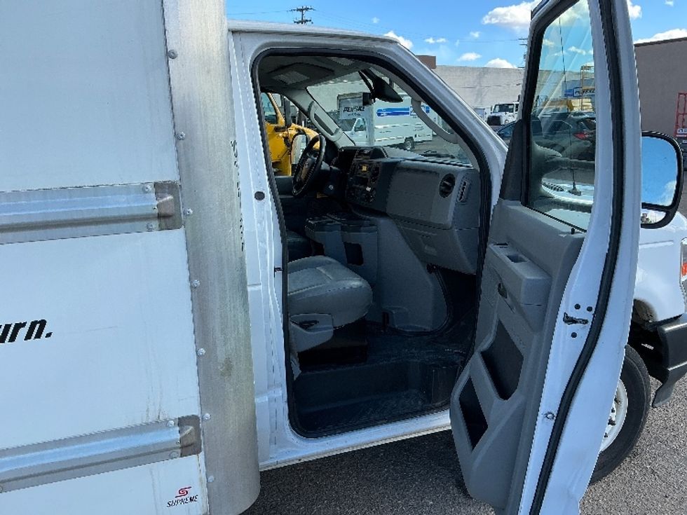 Light Duty Box Truck-Light and Medium Duty Trucks-Ford-2022-E350-Greeley-CO-121,234\n\t\tmiles-$ 28,750 - Image 20