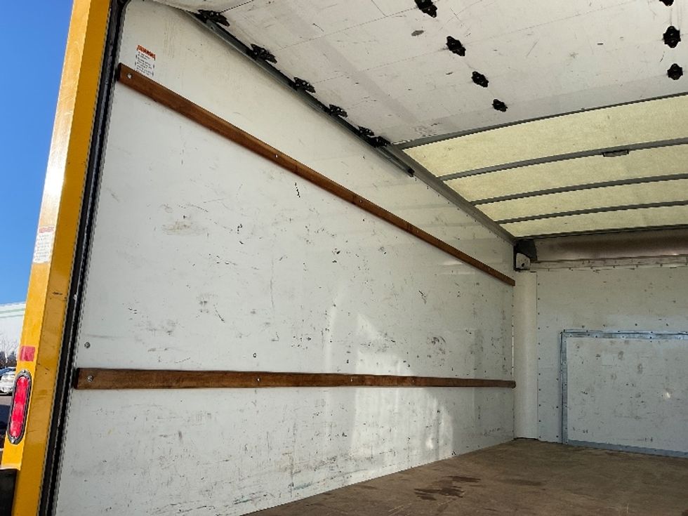 Light Duty Box Truck-Light and Medium Duty Trucks-Ford-2022-E350-Greeley-CO-86,230\n\t\tmiles-$ 31,000 - Image 10