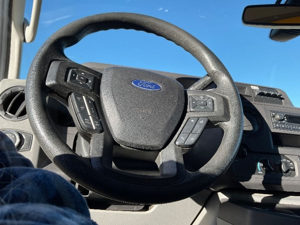 Light Duty Box Truck-Light and Medium Duty Trucks-Ford-2022-E350-Greeley-CO-86,230\n\t\tmiles-$ 31,000 - Image 16