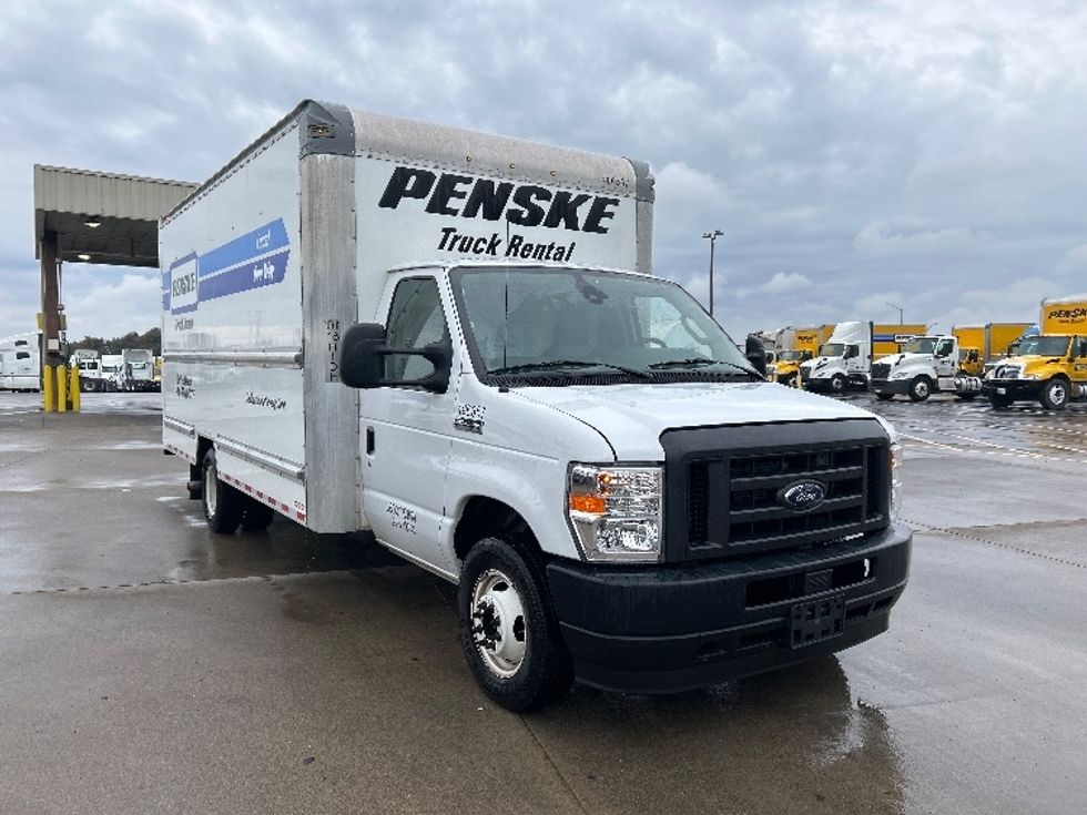 Light Duty Box Truck-Light and Medium Duty Trucks-Ford-2022-E350-Greeley-CO-87,682\n\t\tmiles-$ 34,000 - Image 1