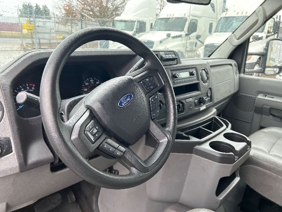 Light Duty Box Truck-Light and Medium Duty Trucks-Ford-2022-E350-Greeley-CO-87,682\n\t\tmiles-$ 34,000 - Image 17