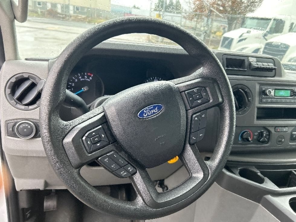 Light Duty Box Truck-Light and Medium Duty Trucks-Ford-2022-E350-Greeley-CO-87,682\n\t\tmiles-$ 34,000 - Image 18