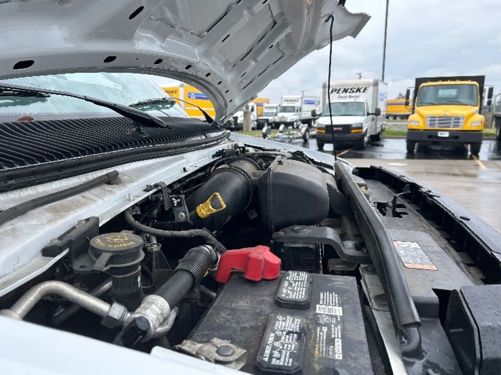 Light Duty Box Truck-Light and Medium Duty Trucks-Ford-2022-E350-Greeley-CO-87,682\n\t\tmiles-$ 34,000 - Image 23