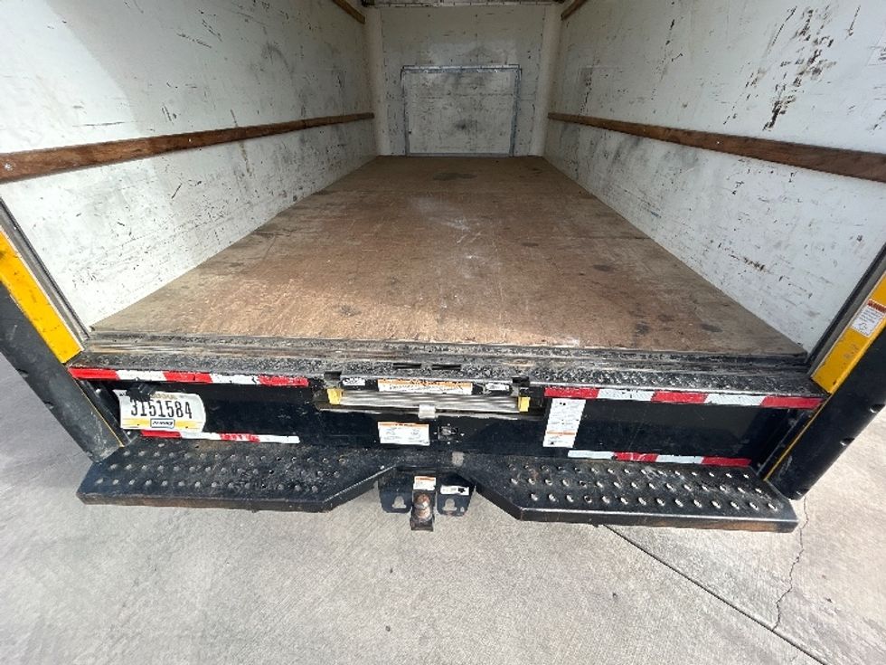 Light Duty Box Truck-Light and Medium Duty Trucks-Ford-2022-E350-Greeley-CO-92,021\n\t\tmiles-$ 30,000 - Image 10