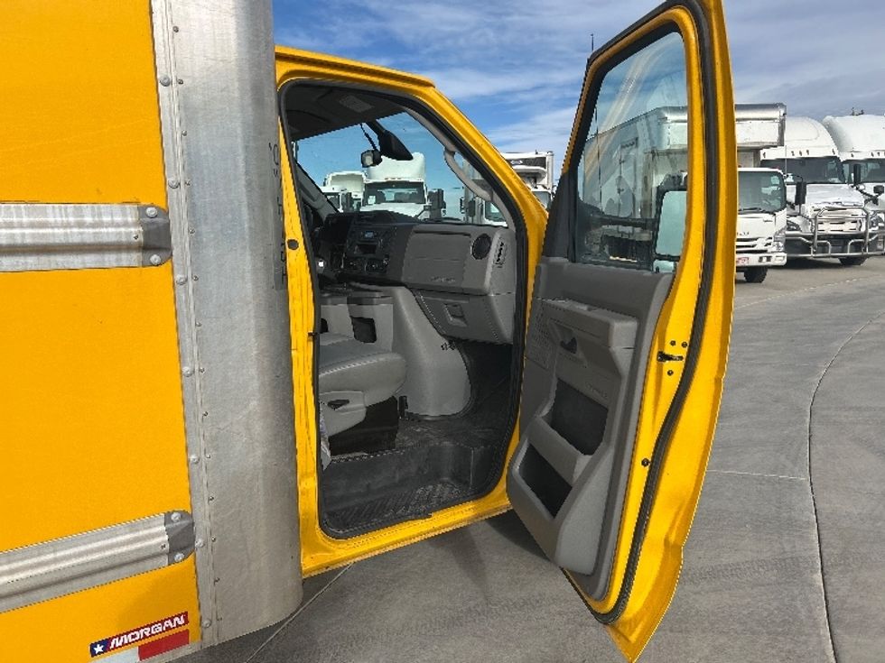 Light Duty Box Truck-Light and Medium Duty Trucks-Ford-2022-E350-Greeley-CO-92,021\n\t\tmiles-$ 30,000 - Image 20