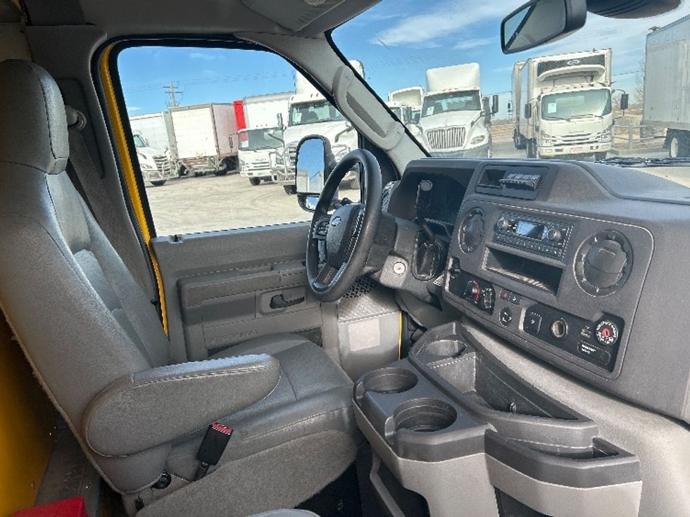 Light Duty Box Truck-Light and Medium Duty Trucks-Ford-2022-E350-Greeley-CO-92,021\n\t\tmiles-$ 30,000 - Image 22