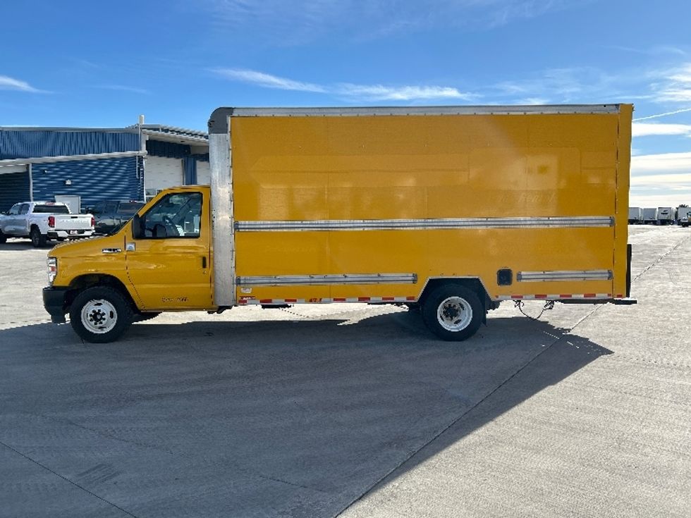 Light Duty Box Truck-Light and Medium Duty Trucks-Ford-2022-E350-Greeley-CO-92,021\n\t\tmiles-$ 30,000 - Image 4