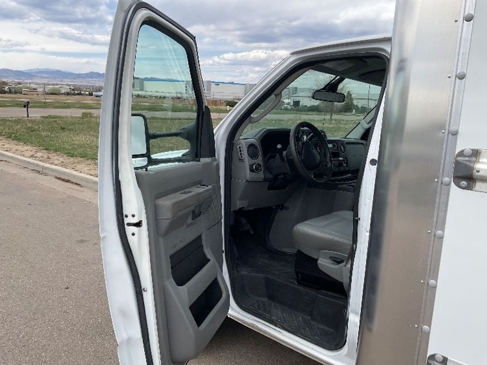 Light Duty Box Truck-Light and Medium Duty Trucks-Ford-2022-E350-Greeley-CO-99,309\n\t\tmiles-$ 32,500 - Image 16