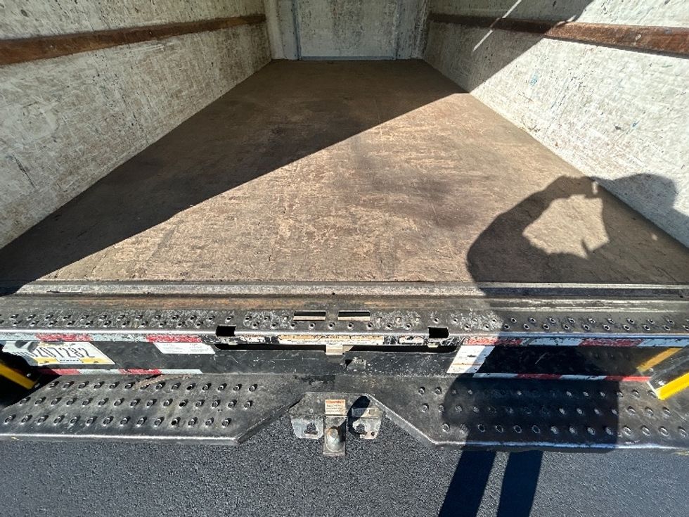 Light Duty Box Truck-Light and Medium Duty Trucks-Ford-2022-E350-Greensboro-NC-115,560\n\t\tmiles-$ 25,750 - Image 10