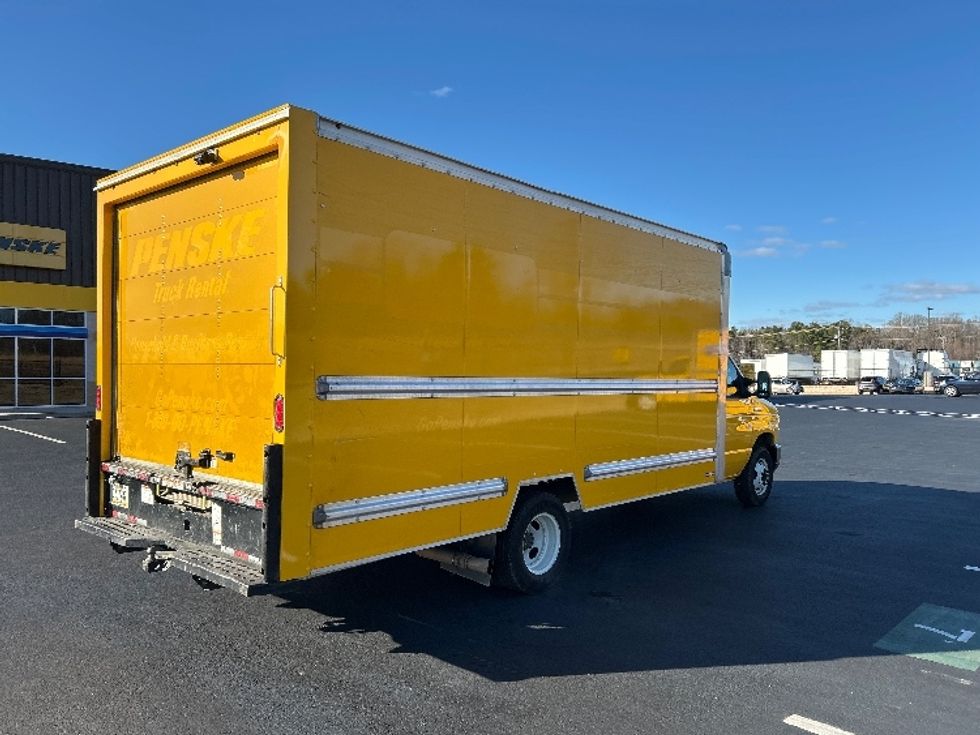 Light Duty Box Truck-Light and Medium Duty Trucks-Ford-2022-E350-Greensboro-NC-115,560\n\t\tmiles-$ 25,750 - Image 13