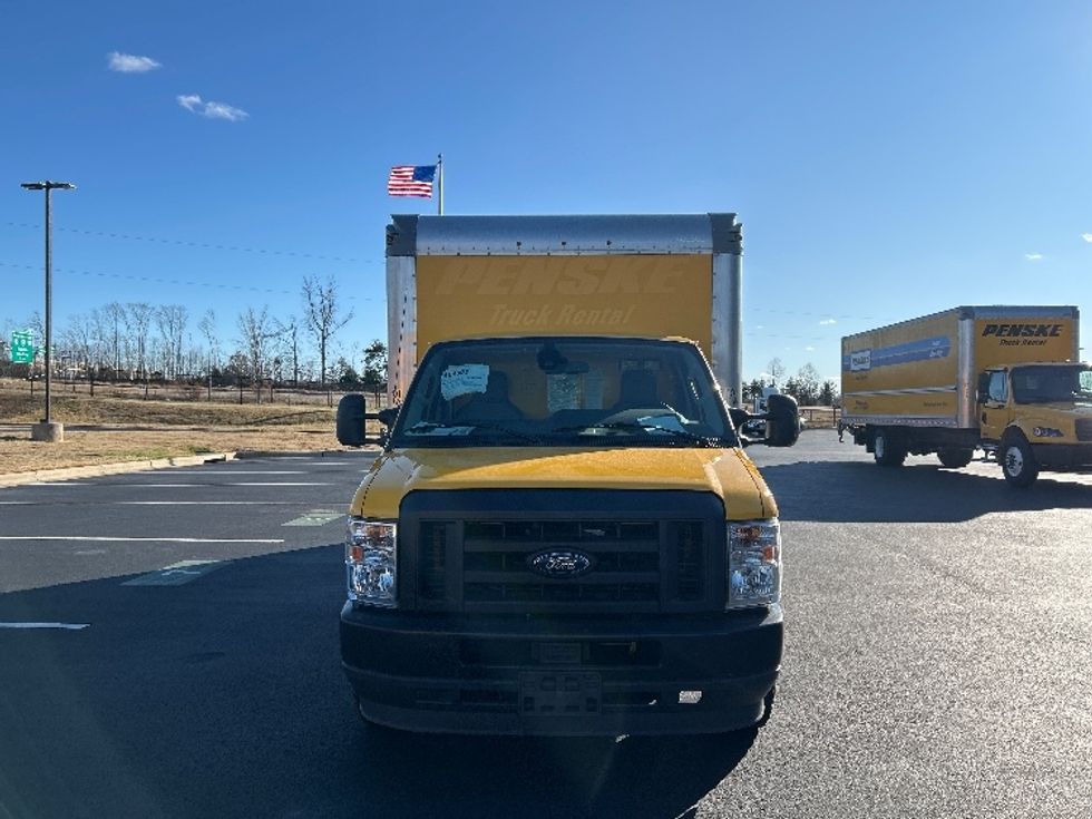 Light Duty Box Truck-Light and Medium Duty Trucks-Ford-2022-E350-Greensboro-NC-115,560\n\t\tmiles-$ 25,750 - Image 2