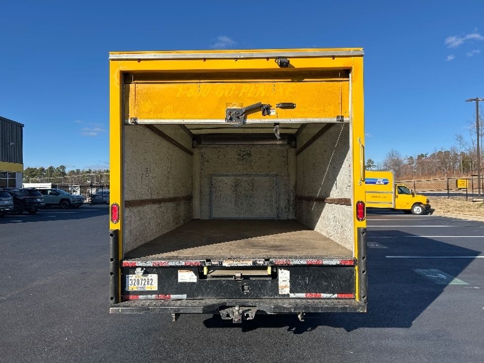 Light Duty Box Truck-Light and Medium Duty Trucks-Ford-2022-E350-Greensboro-NC-115,560\n\t\tmiles-$ 25,750 - Image 8