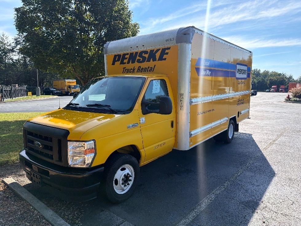 Light Duty Box Truck-Light and Medium Duty Trucks-Ford-2022-E350-Greensboro-NC-182,799\n\t\tmiles-$ 17,500 - Image 1