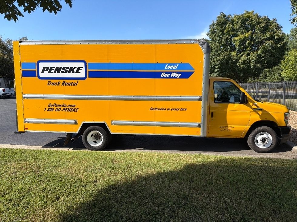 Light Duty Box Truck-Light and Medium Duty Trucks-Ford-2022-E350-Greensboro-NC-182,799\n\t\tmiles-$ 17,500 - Image 14