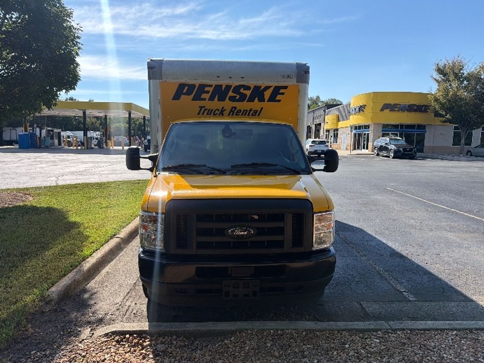 Light Duty Box Truck-Light and Medium Duty Trucks-Ford-2022-E350-Greensboro-NC-182,799\n\t\tmiles-$ 17,500 - Image 2