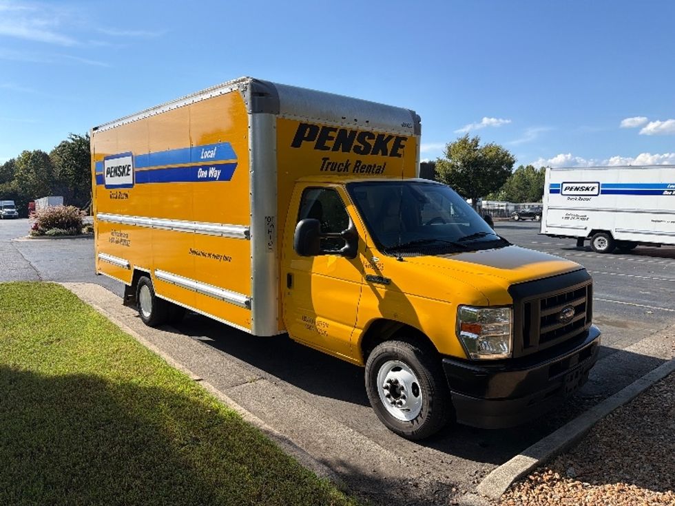 Light Duty Box Truck-Light and Medium Duty Trucks-Ford-2022-E350-Greensboro-NC-182,799\n\t\tmiles-$ 17,500 - Image 3