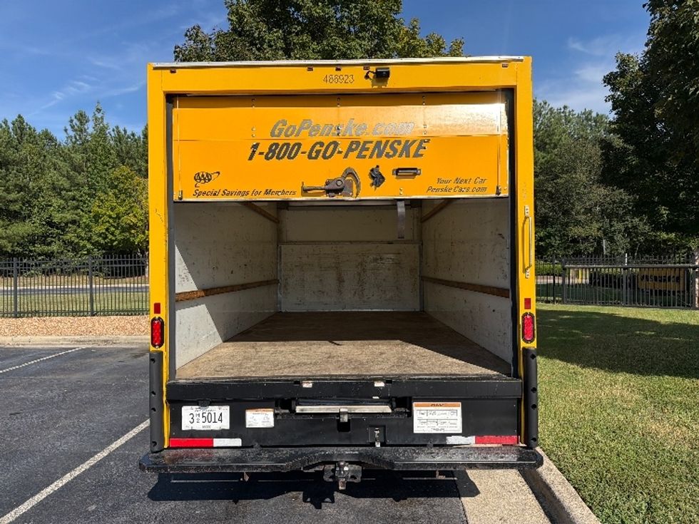 Light Duty Box Truck-Light and Medium Duty Trucks-Ford-2022-E350-Greensboro-NC-182,799\n\t\tmiles-$ 17,500 - Image 8