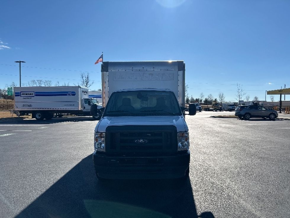 Light Duty Box Truck-Light and Medium Duty Trucks-Ford-2022-E350-Greensboro-NC-85,915\n\t\tmiles-$ 33,250 - Image 2