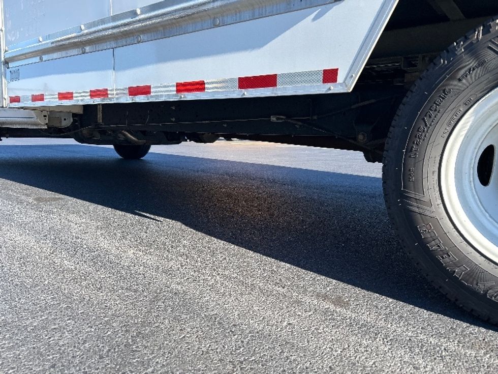 Light Duty Box Truck-Light and Medium Duty Trucks-Ford-2022-E350-Greensboro-NC-85,915\n\t\tmiles-$ 33,250 - Image 5