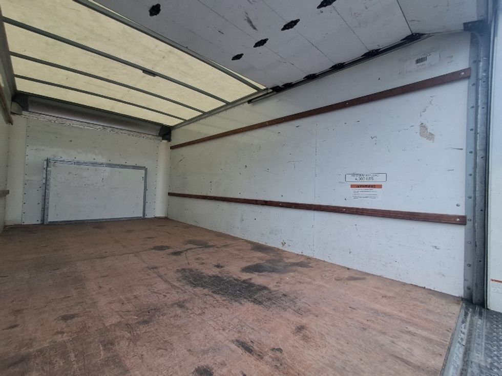 Light Duty Box Truck-Light and Medium Duty Trucks-Ford-2022-E350-Greensboro-NC-87,702\n\t\tmiles-$ 32,750 - Image 12