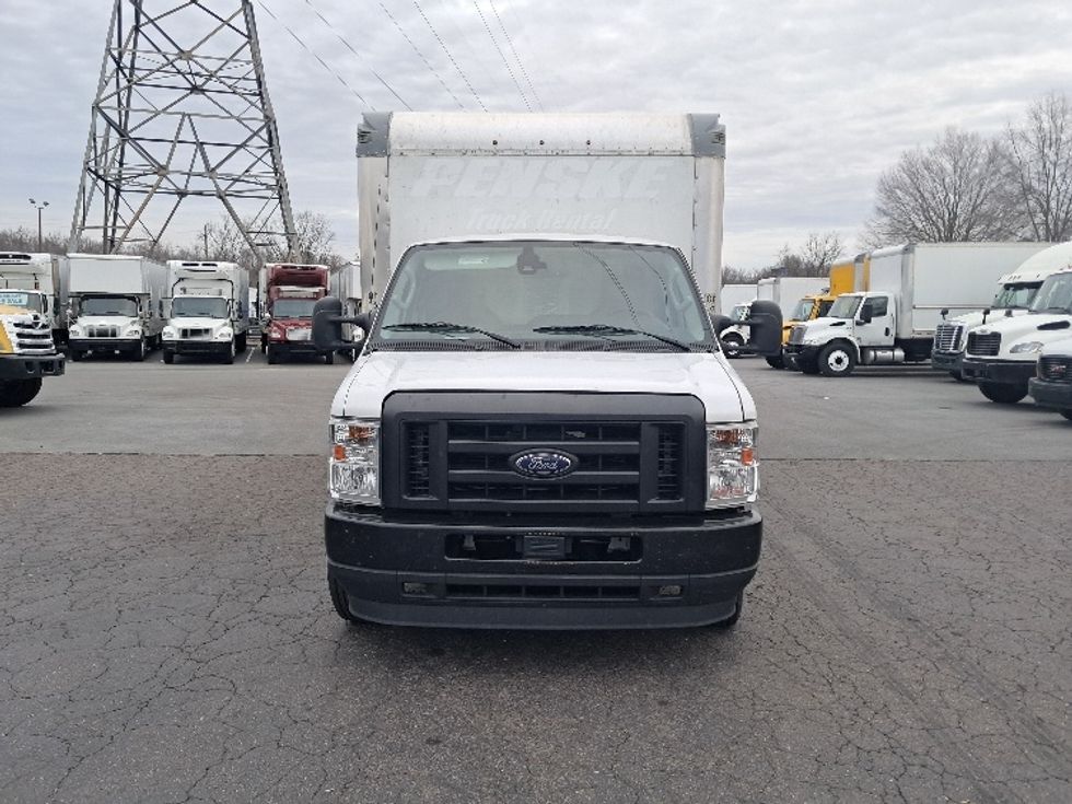 Light Duty Box Truck-Light and Medium Duty Trucks-Ford-2022-E350-Greensboro-NC-87,702\n\t\tmiles-$ 32,750 - Image 2